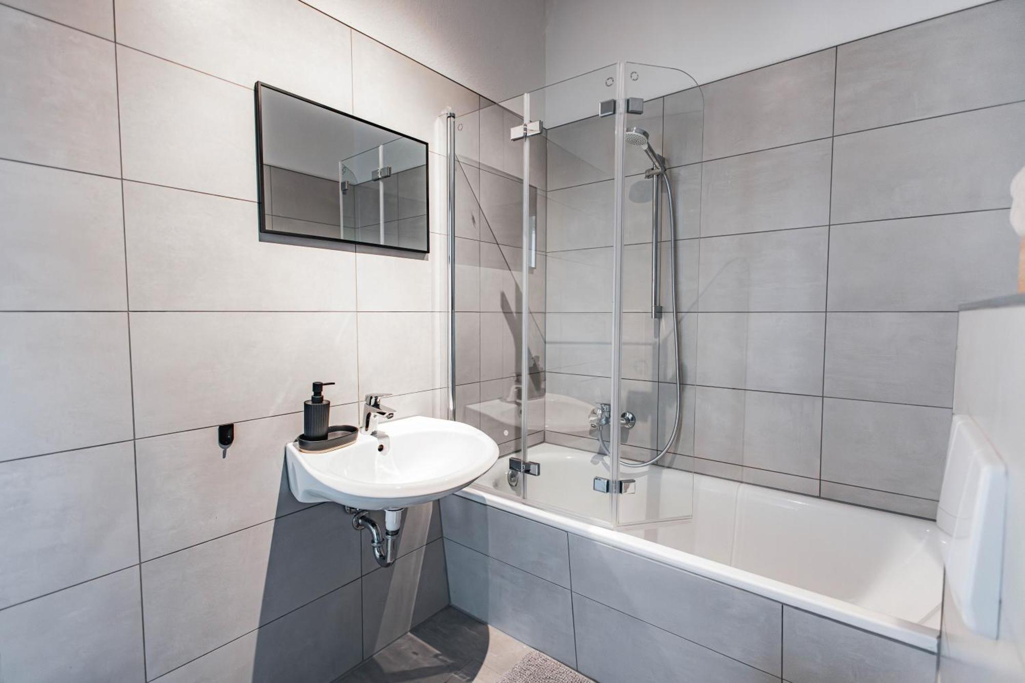 Prime - 2 Zimmer Wohnung Direkt Am Fluss Leipzig Exterior foto